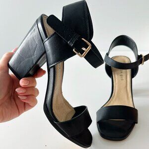 Black Women's Block Heels (Size 9)